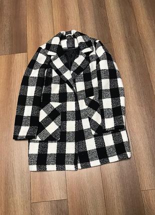 Пальто від primark