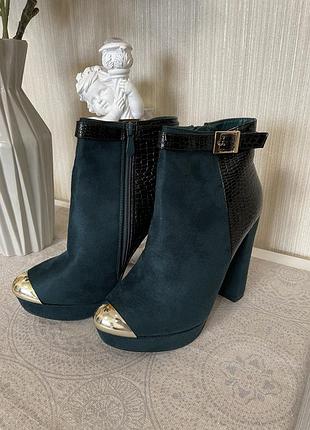 Черевички на каблуку