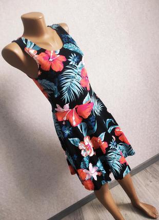 Платье тропический принт с красивой спинкой2 фото