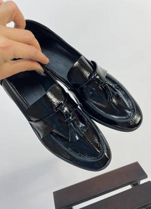 Эксклюзивные лоферы туфли натуральная итальянская кожа лак череве с кисточкой3 фото