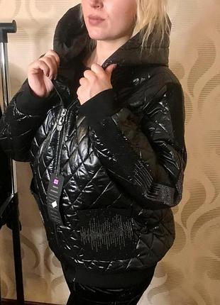 Шикарная дэмисезонная куртка в камнях, люкс качество,на ог до 135.