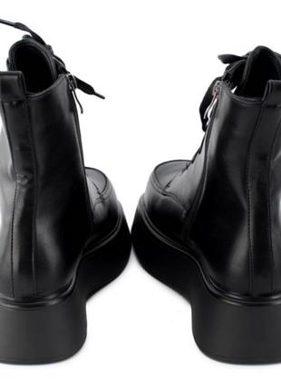 Стильные черные осенние деми ботинки на платформе толстой подошве шнуровке модные хит5 фото