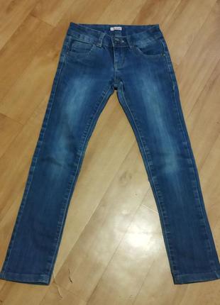 Джинсы на худенькую девочку