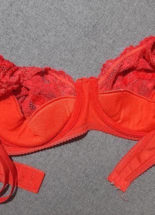 Бюстгальтер