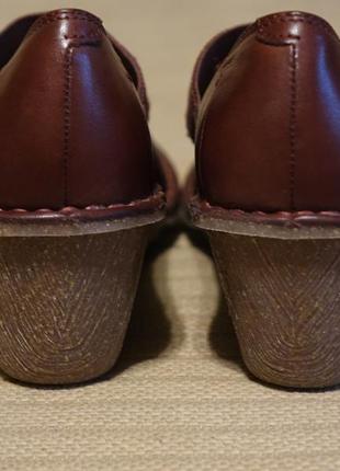 Эффектные темно-бордовые кожаные туфли на танкетке clarks artisan 6 1/2 р. ( 26 см.)9 фото