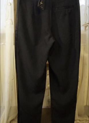 Чёрные брюки с атласными лампасами5 фото