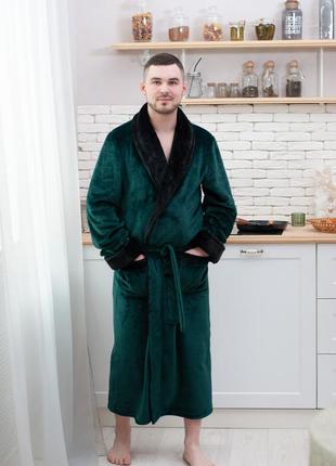 Именной мужской халат с индивидуальной вышивкой на спине6 фото