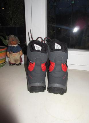 Демисезонные термо ботинки quechua 30 р3 фото