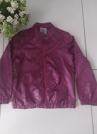Ветровка  женская на рост 152.