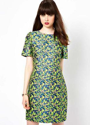 Вільне плаття з жаккарду з квітковим принтом, кислотно-квіткові мотиви в стилі 60-х, пряме2 фото
