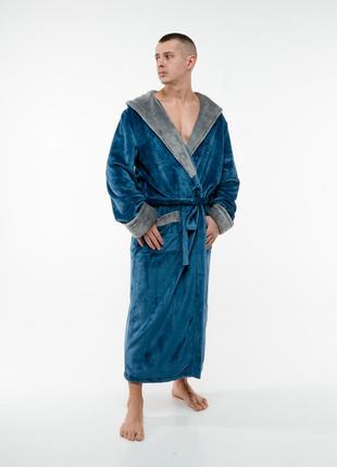 Іменний чоловічий халат з індивідуальною вишивкою на спині8 фото