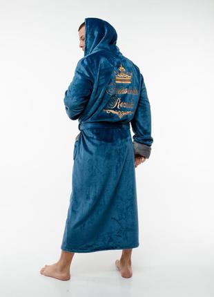 Іменний чоловічий халат з індивідуальною вишивкою на спині7 фото