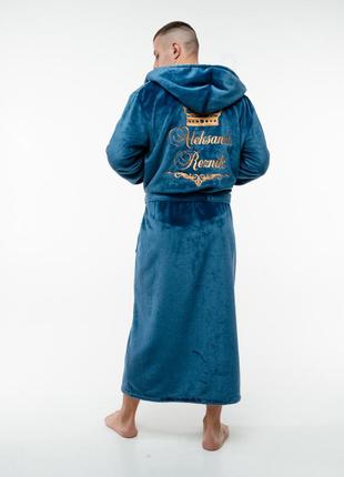 Іменний чоловічий халат з індивідуальною вишивкою на спині2 фото