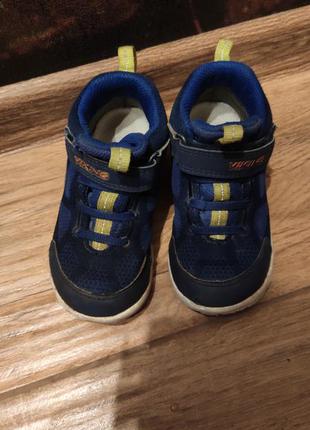 Кроссовки viking 24размер