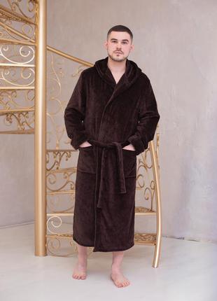 Коричневый махровый халат с именной вышивкой на спине4 фото
