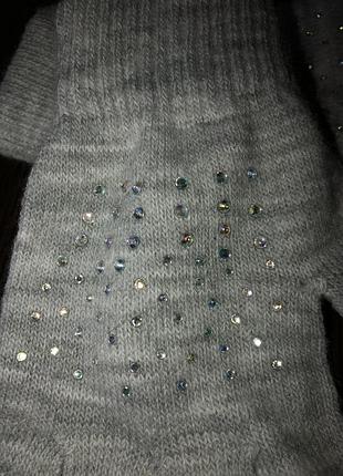 Перчатки со стразиками