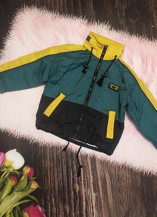 Стильна вітровка на хлопчика