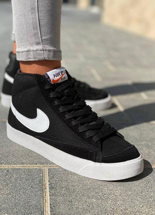 Женские черно0белые  высокие замшевые кроссовки nike blazer 77 mid🆕найк аир джордан7 фото