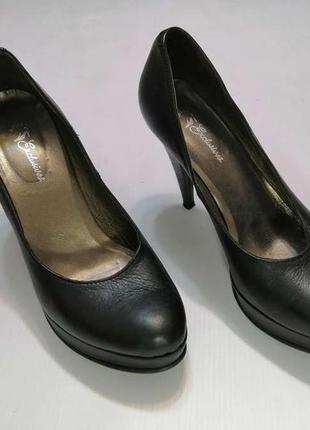 Туфли exclusivos, portugal, кожаные, 40р., сост. отличное!