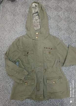 Курточка на девочку