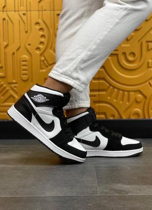 Женские кроссовки nike air jordan   high s black/white8 фото