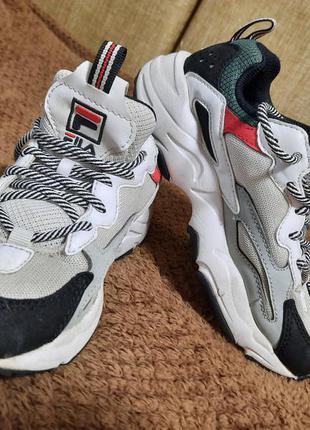 Кросівки дитячі