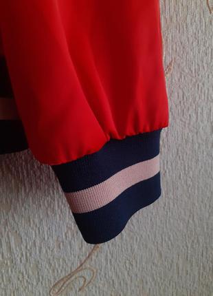 Актуальный красный бомбер куртка с кольцом застежкой от h&amp;m4 фото