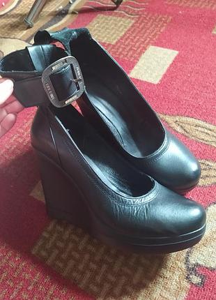 Туфлі шкіряні!