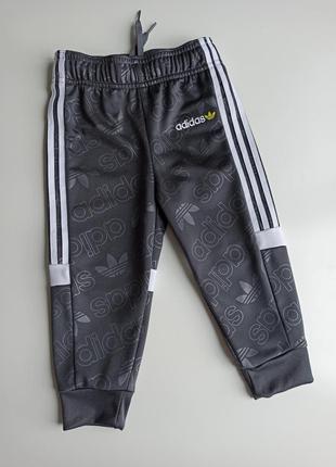 Стильные спортивные эластиковые брюки / штаны adidas 18-24 месяца