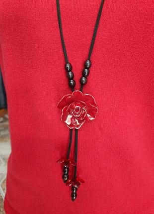 Прикраса з квіткою