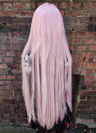 Парик длинный 100 см, с чёлкой, нежно-розовый4 фото
