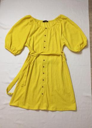 Желтое мини платье с поясом, пуговицы, объёмные рукава, свободное