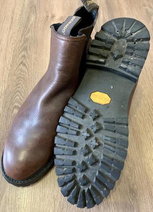 Ботинки челси sebago vibram