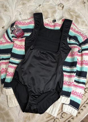 Боди с квадратным вырезом