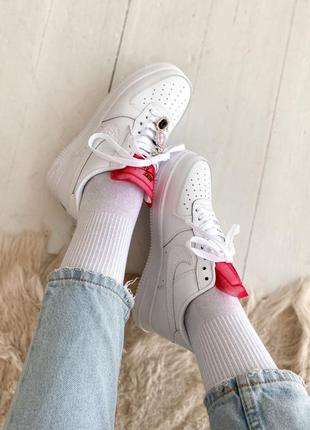 Жіночі кросівки nike air force 1 white lace red знижка sale | жіночі кросівки найк білі знижка10 фото