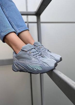 Adidas yeezy boost 700 v2 шикарные женские кроссовки адидас изи серые6 фото