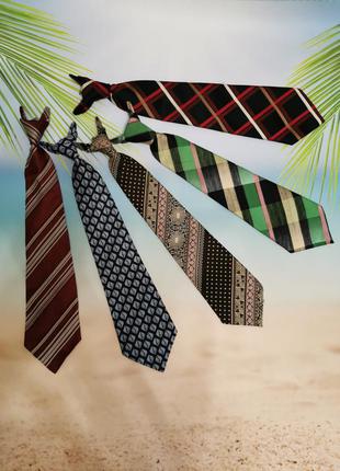Набор удобных галстуков, галстука, галстука