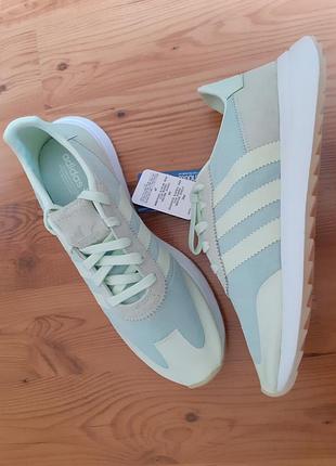 Adidas, легкие кроссовки большой размер обуви 40 41, оригинал