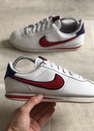 Спортивні кросівки nike cortez basic оригінал1 фото