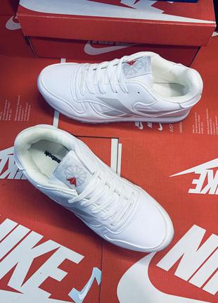 Кросівки рібок класік кросівки reebok classic leather white кроси рібуки