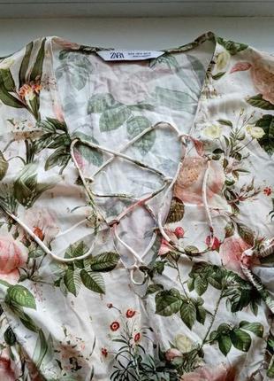 Zara блуза с рюшами в цветочный принт  s7 фото