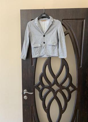 Піджак на дівчинку