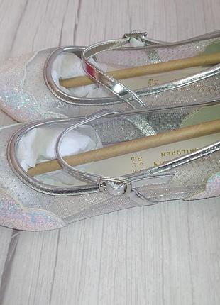 Торжественные туфли из сказки "золушка"