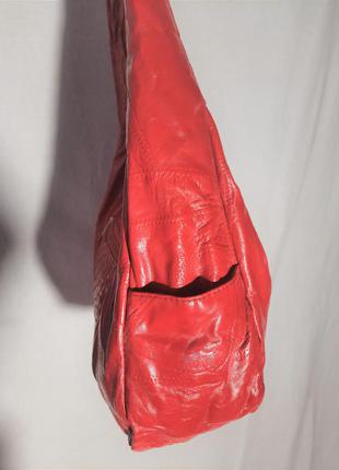 Червона сумка на плече з довгою ручкою з натуральної шкіри5 фото