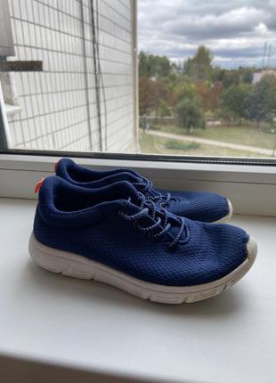 Легкие кроссовки h&m p. 30
