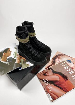 Жіночі замшеві чорні стильні черевики fenty x puma scuba boot black модні жіночі замшеві чорні ботінки6 фото