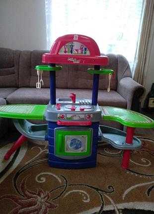 Большая кухня ,двосторонная