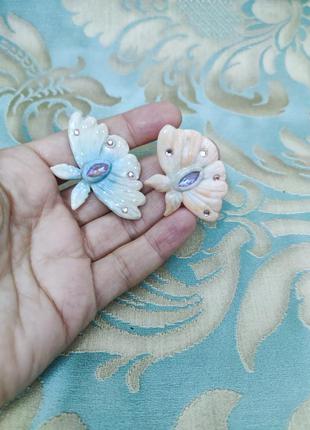 Броши бабочки