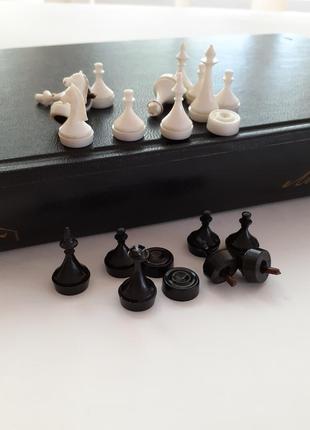 Шахматы ссср из набора малютка завода киевпластмасс советские миниатюрные магнитные дорожные сувенирные1 фото