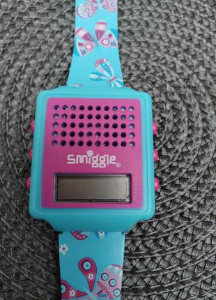 Часы smiggle record me watch4 фото